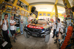 #312 Peugeot Sport Peugeot 2008 DKR: Sébastien Loeb, Daniel Elena