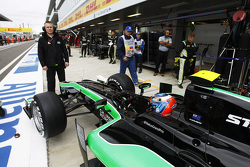 Richie Stanaway, Status Grand Prix