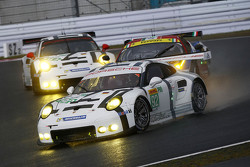 #92 保时捷曼泰车队 保时捷911 RSR:弗雷德里克·马克维斯基、帕特里克·皮雷