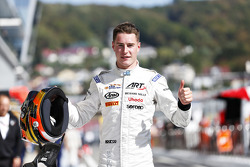 2015 campeón Stoffel Vandoorne, ART Grand Prix