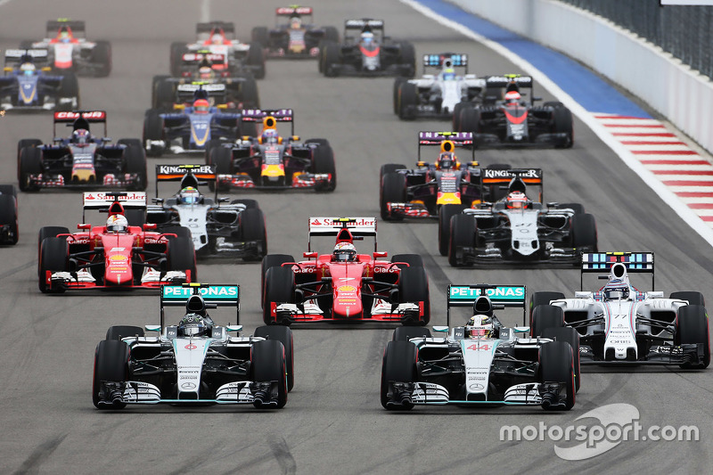 Start: Nico Rosberg, Mercedes AMG F1 leads teammate Lewis Hamilton, Mercedes AMG F1