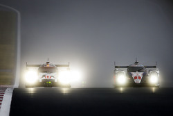 #17 Porsche Team Porsche 919 Hybrid: Timo Bernhard, Mark Webber, Brendon Hartley and #1 Toyota Racing Toyota TS040 Hybrid: Sébastien Buemi, Anthony Davidson, Kazuki Nakajima