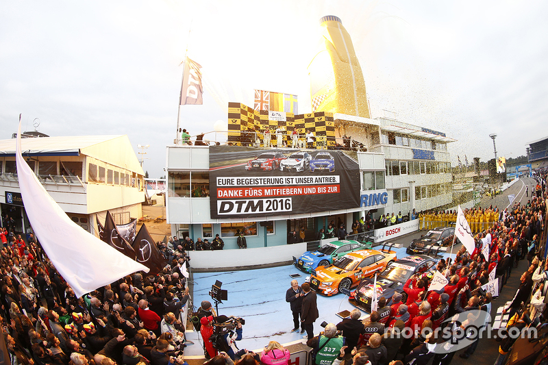 7. Championship podium: Pascal Wehrlein, HWA AG Mercedes-AMG C63 DTM