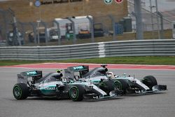 Nico Rosberg, Mercedes and Lewis Hamilton, Mercedes make contact in turn one