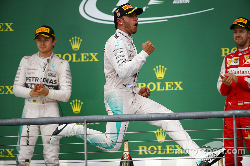 Podium: Race winner and World Champion Lewis Hamilton, Mercedes AMG F1, with second place Nico Rosbe