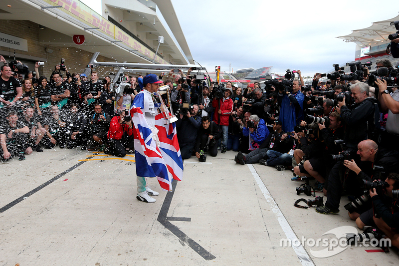 Lewis Hamilton, Mercedes AMG F1 Team celebrates his third world champion title