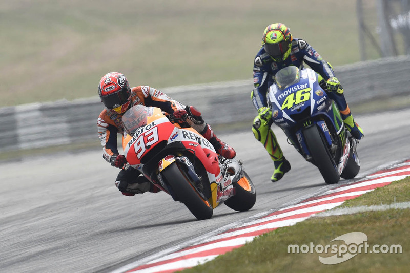 Marc Marquez, Repsol Honda Team; Valentino Rossi, Yamaha Factory Racing