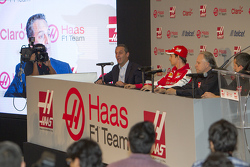 Carlos Slim, Presidente de América Móvil, Esteban Gutiérrez Haas F1 Team, Gene Haas Dueño del Equipo