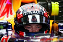 Даниил Квят, Red Bull Racing RB11