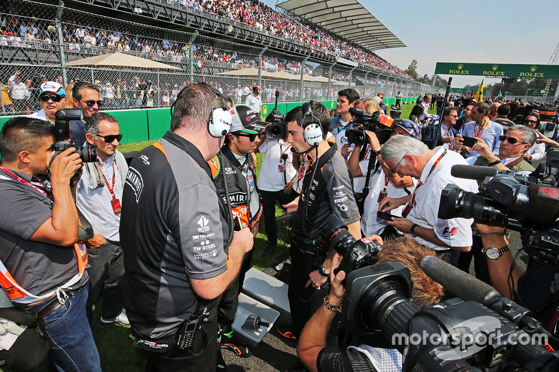 Sergio Perez, Sahara Force India F1 con Tim Wright, Sahara Force India F1 Team Ingeniero de Carrera 