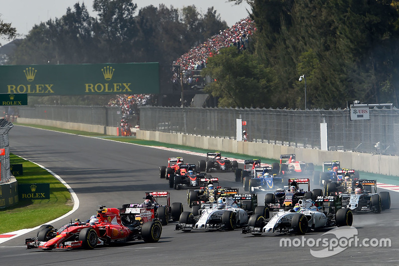 Sebastian Vettel, Ferrari SF15-T au départ