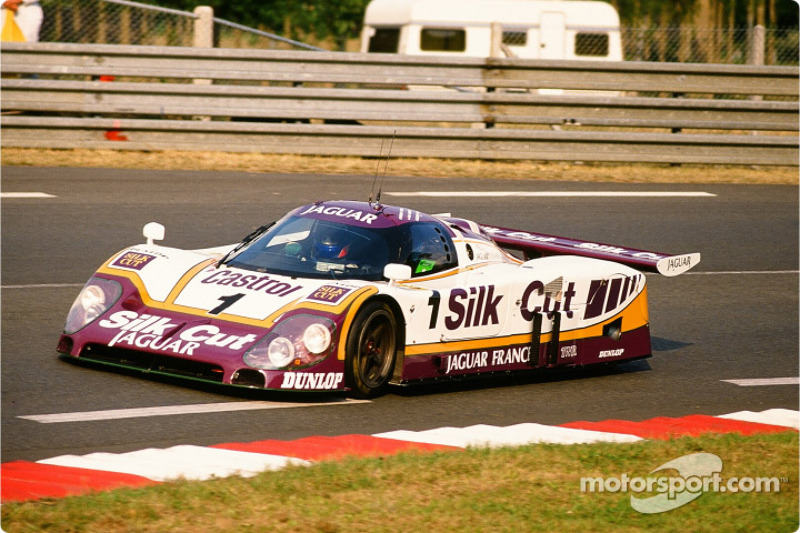 #1 Silk Cut Jaguar, Jaguar XJR9 LM: Jan Lammers, Patrick Tambay, Andrew Gilbert Scott