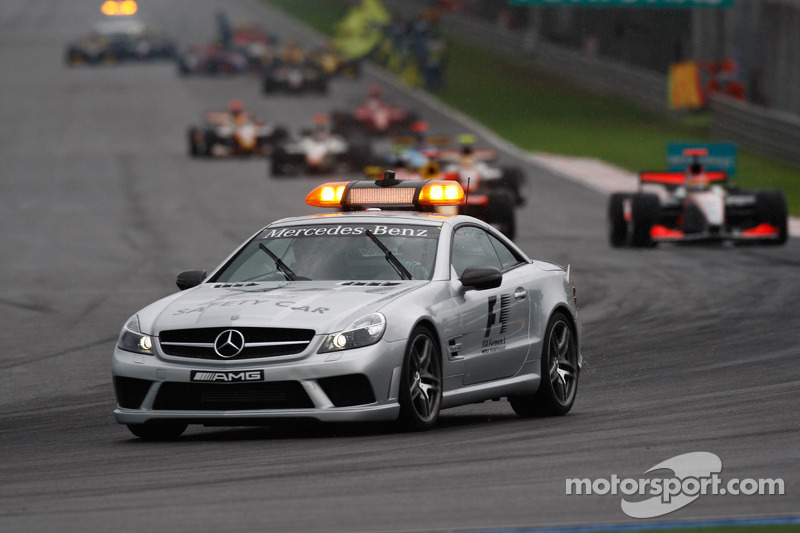 Mercedes SL 63 AMG R 230 (2008-2009)