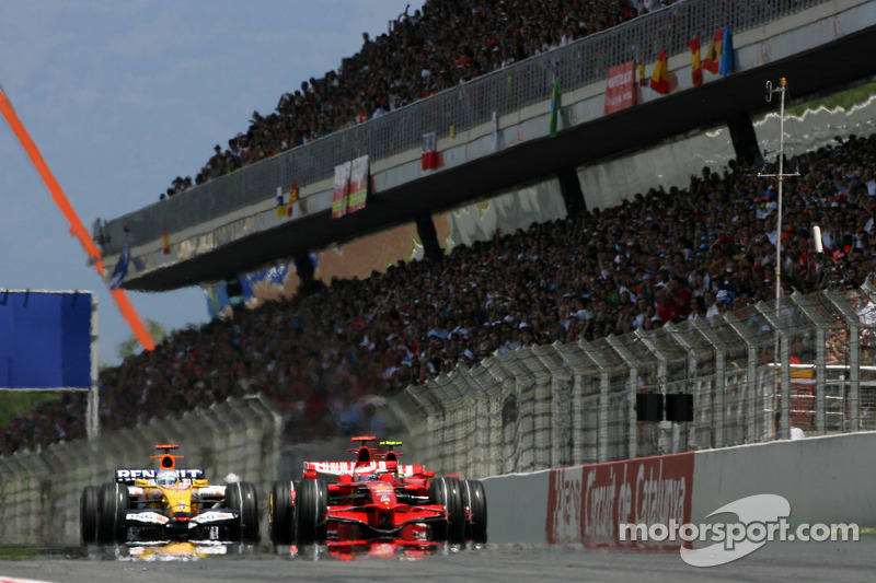 Start: Kimi Raikkonen, Scuderia Ferrari, F2008 leidt, Felipe Massa, Scuderia Ferrari, F2008