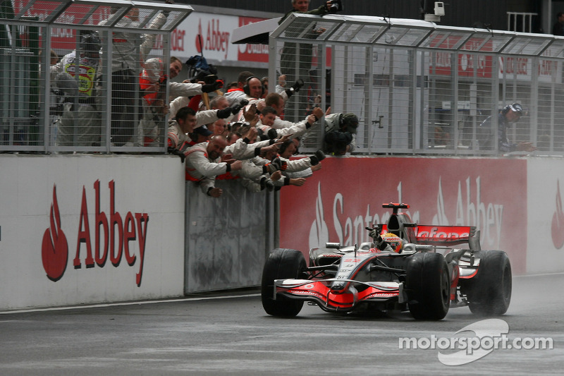 McLaren MP4-23 (2008)
