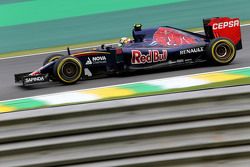 Carlos Sainz Jr, Scuderia Toro Rosso STR10