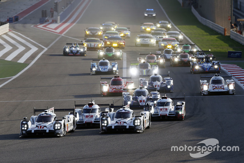 Inico: #17 Porsche Team Porsche 919 Hybrid: Timo Bernhard, Mark Webber, Brendon Hartley y #18 Porsch