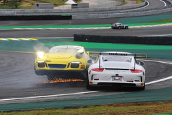 Acidente na primeira volta - Porsche 300