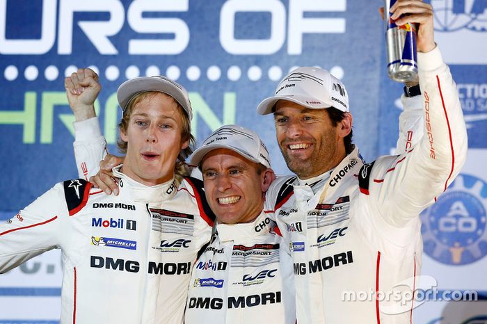 2015: Mark Webber, Brendon Hartley y Timo Bernhard