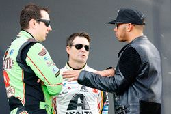 Kyle Busch, Joe Gibbs Racing Toyota, Jeff Gordon, Hendrick Motorsports Chevrolet and Lewis Hamilton, Mercedes AMG F1 Team