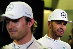 Nico Rosberg, Mercedes AMG F1, und Lewis Hamilton, Mercedes AMG F1
