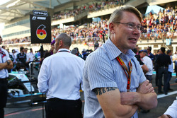 Mika Hakkinen, on the grid