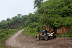 # 354 Tim Coronel Suzuki: Maxxis Dakkar Team powered by Super B