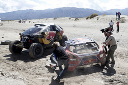 #314 Peugeot: Sèbastien Loeb, Daniel Elena after their crash