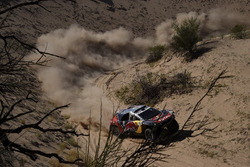 Карлос Сайнс и Лукас Круз, Peugeot 2008 DKR16, Peugeot Sport