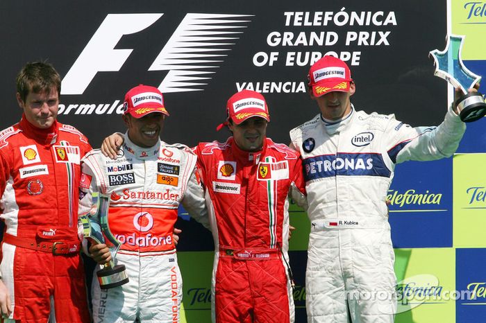 12- GP de Europa 2008 (24 años, 10 meses y 20 días): 3º Robert Kubica, 2º Lewis Hamilton, 1º Felipe Massa