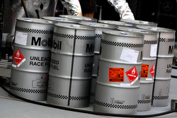 McLaren Mercedes, Rennbenzin