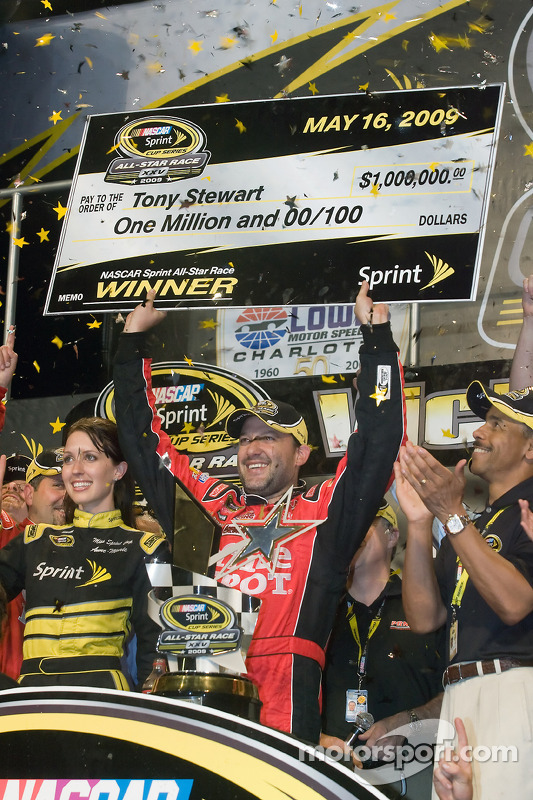 2009: Tony Stewart (Stewart/Haas-Chevrolet)