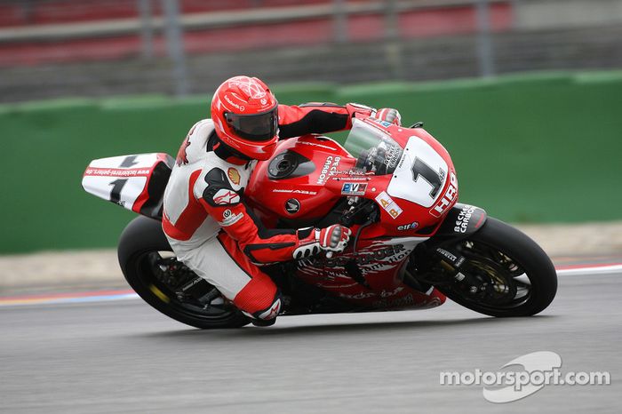 Michael Schumacher piloto de pruebas, Scuderia Ferrari, prueba una superbike