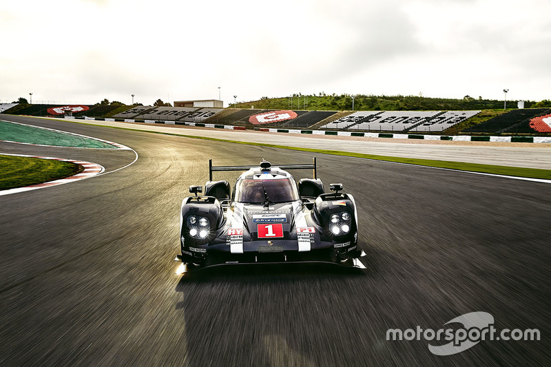#1 Porsche Team Porsche 919 Hybrid: Timo Bernhard, Mark Webber, Brendon Hartley