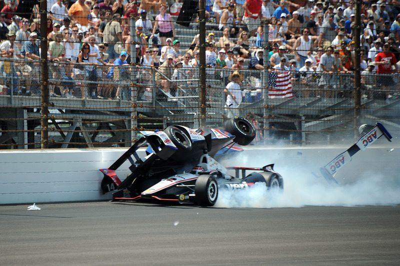 Will Power und Mike Conway crashen