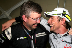 Jenson Button, Brawn GP, und Ross Brawn, Teamchef, Brawn GP