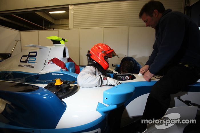 Michael Schumacher prueba un GP2