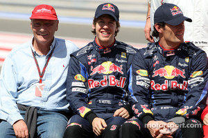 Niki Lauda, 1975, 1977 and 1984 F1 World Champion, Sebastian Vettel, Red Bull Racing, Mark Webber, Red Bull Racing