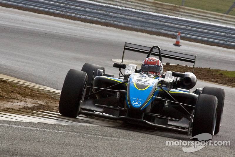 Em 2010, Nasr foi para a F3 britânica, terminando o campeonato na 5ª posição, com 1 vitória.
