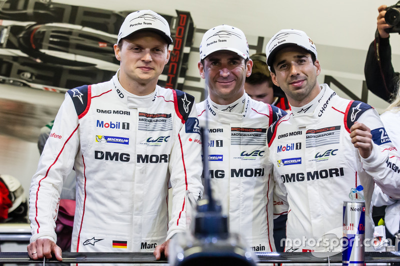 Pole winners #2 Porsche Team Porsche 919 Hybrid: Romain Dumas, Neel Jani
