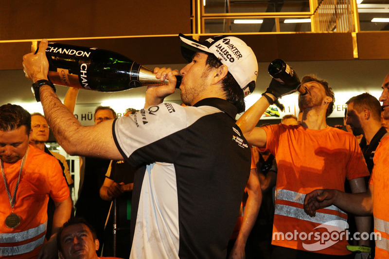 Sergio Pérez, Sahara Force India F1 celebra su tercera posición con el equipo