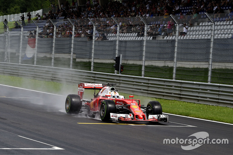 GP da Áustria de 2016: acidente de Vettel